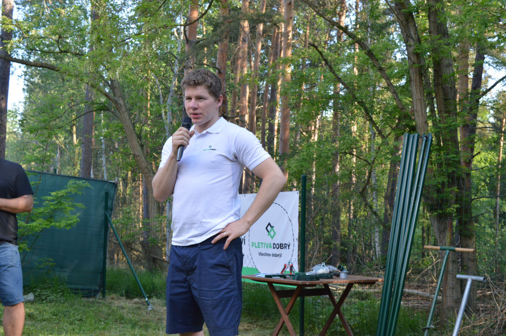 Fotografie z Ukázky stavby plotu – Pletiva Dobrý